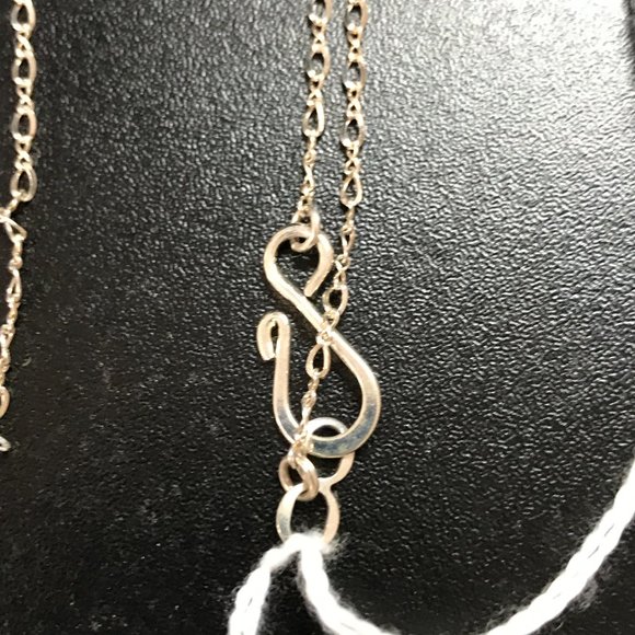 24 1/2" Sterling Silver Figure 8 Design Necklaces - Picture 5 of 7
